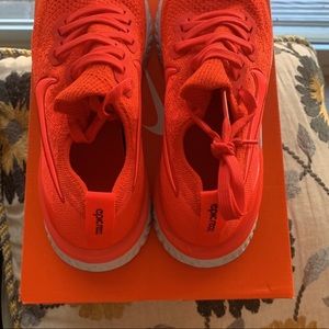 NIKE EPIC REACT FLYKNIT 2